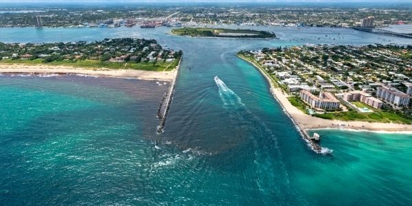 Discover Palm Beach Intracoastal Waterway